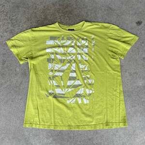 Vintage Y2L Volcom Graphic Logo Print T-Shirt Neon Green